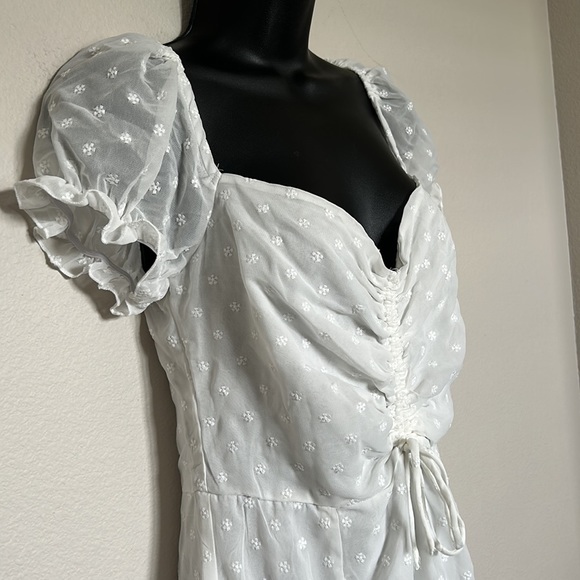 Princess Polly Mikail White Swiss Dot Puff Sleeve Sweetheart Neckline Mini Dress - Picture 8 of 12